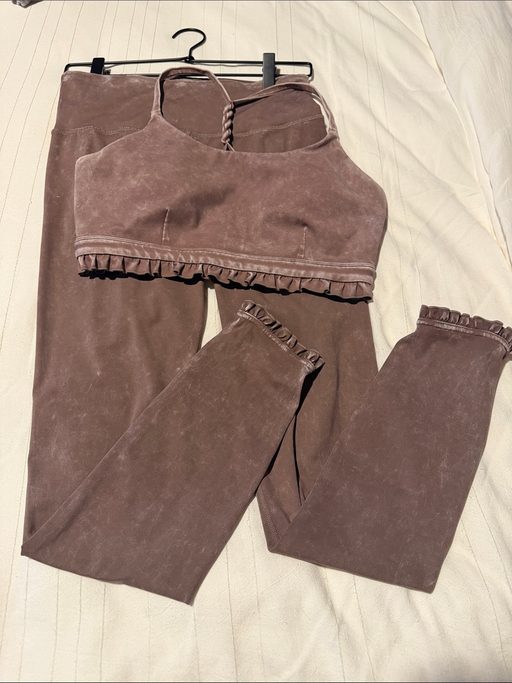 JoyLab Mauve Ruffle Hem Sports Bra Top and Leggings Outfit